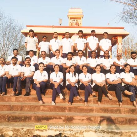निसर्ग योग साधना